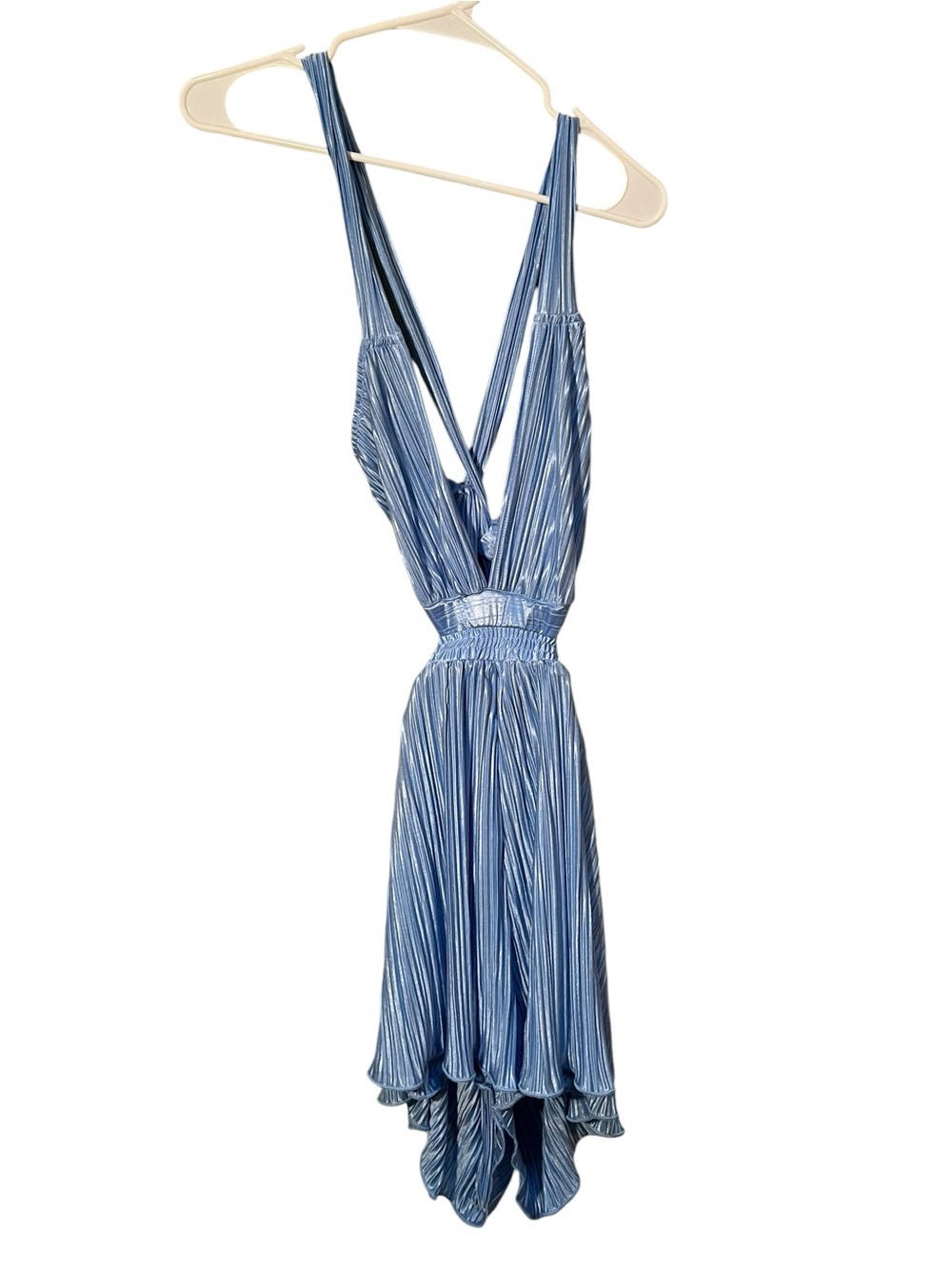 Women’s Sz Large Romper Halter Neck Deep V-Neck Light Blue Pleated Plisse Ruffle